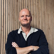 speaker Lorenzo Pascucci